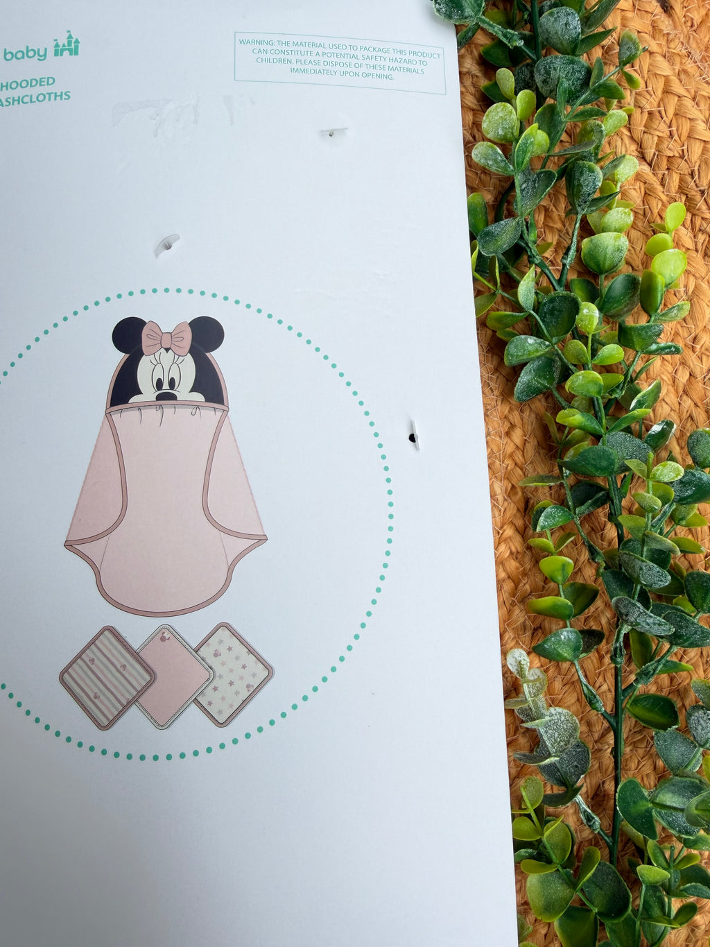 Toalla con capucha + pañitos Disney Baby Minnie Mouse